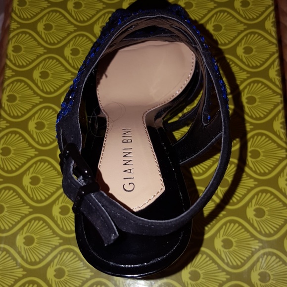 Gianni Bini Black Shoes With Studded Blue Crystal - Picture 6 of 6